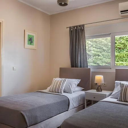 Irida * Αγία Ευφημία